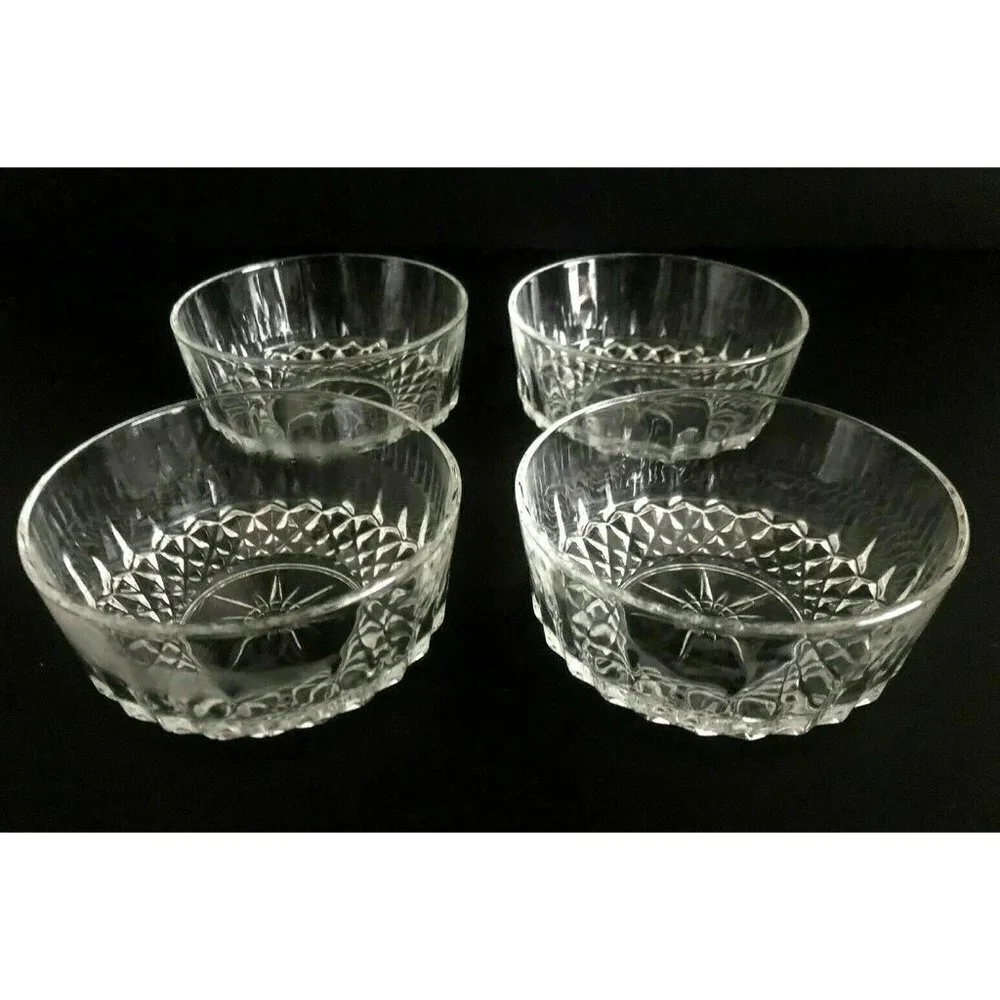 Set of 4 bowls salad dessert Cut glass Arcoroc MADE IN USA Star Burst pattern